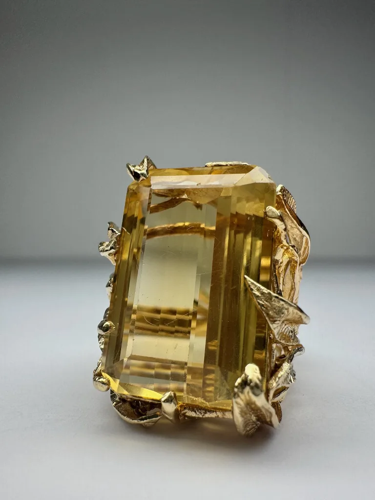 Gem pawn in Houston