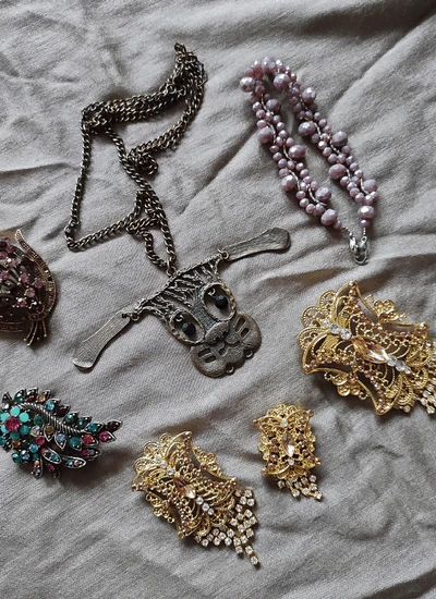 How to Sell Your Old Jewelry: What Actually Works