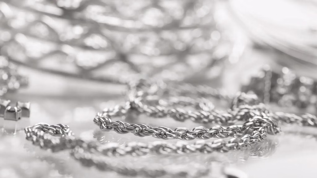 Silver Jewelry Buyer in Houston